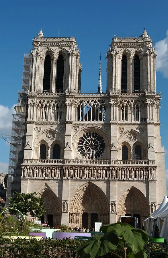 Hospitel Dieu Parijs