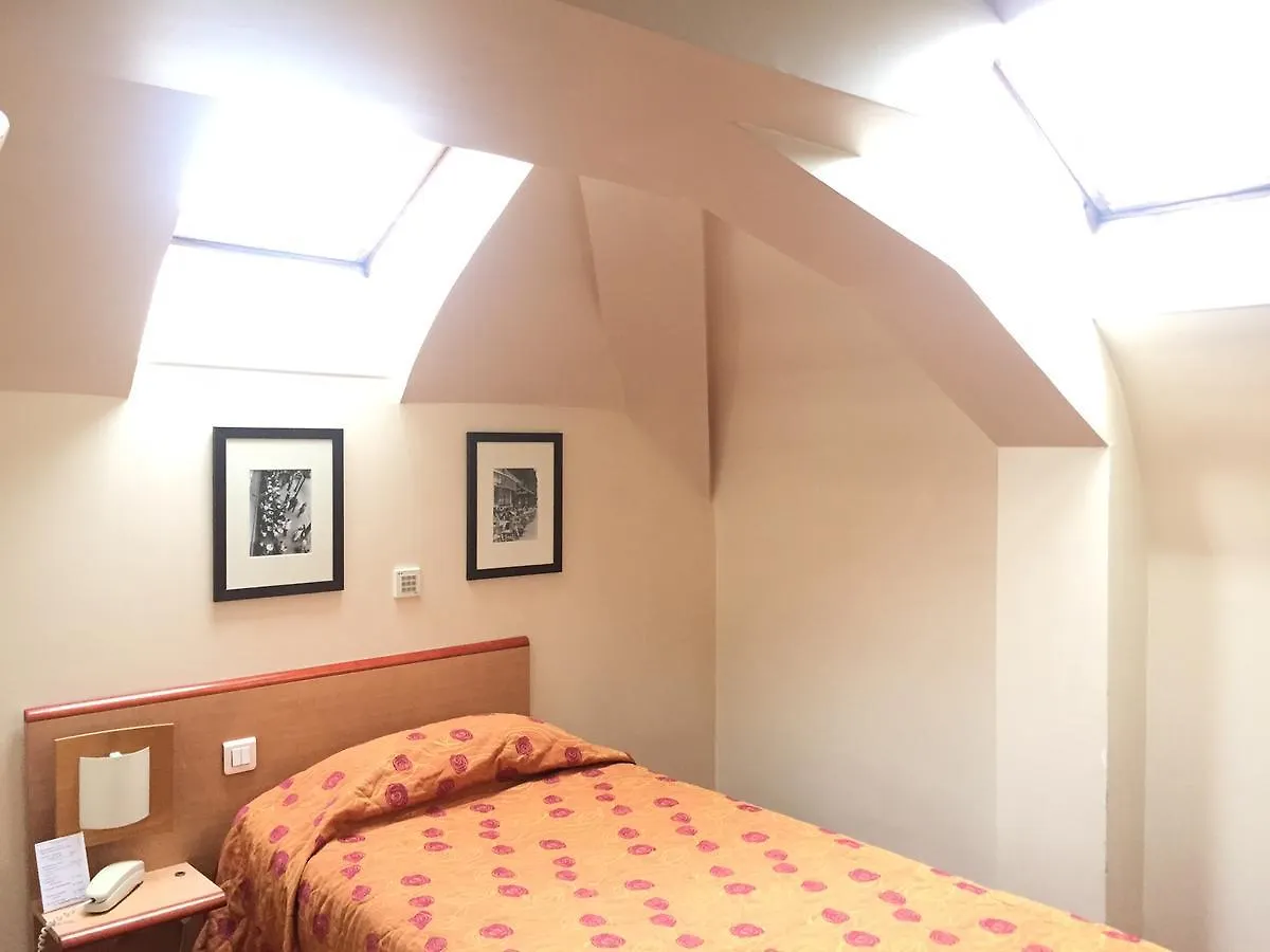 Hospitel Dieu Paris